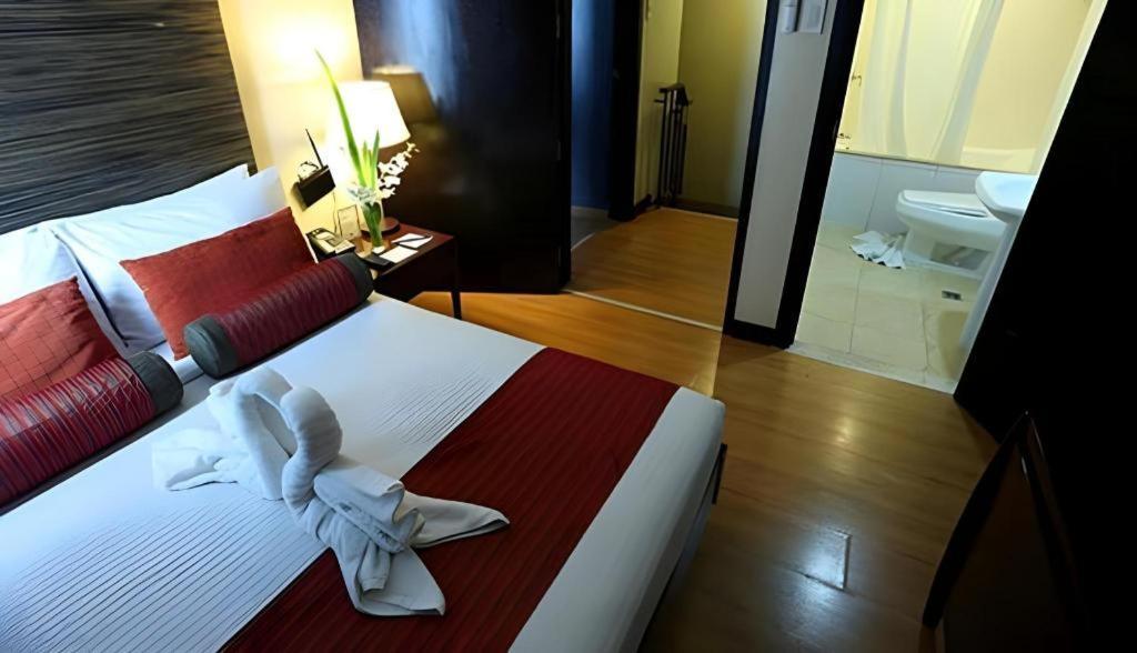 Lancaster Hotel Manila Mandaluyong Kültér fotó