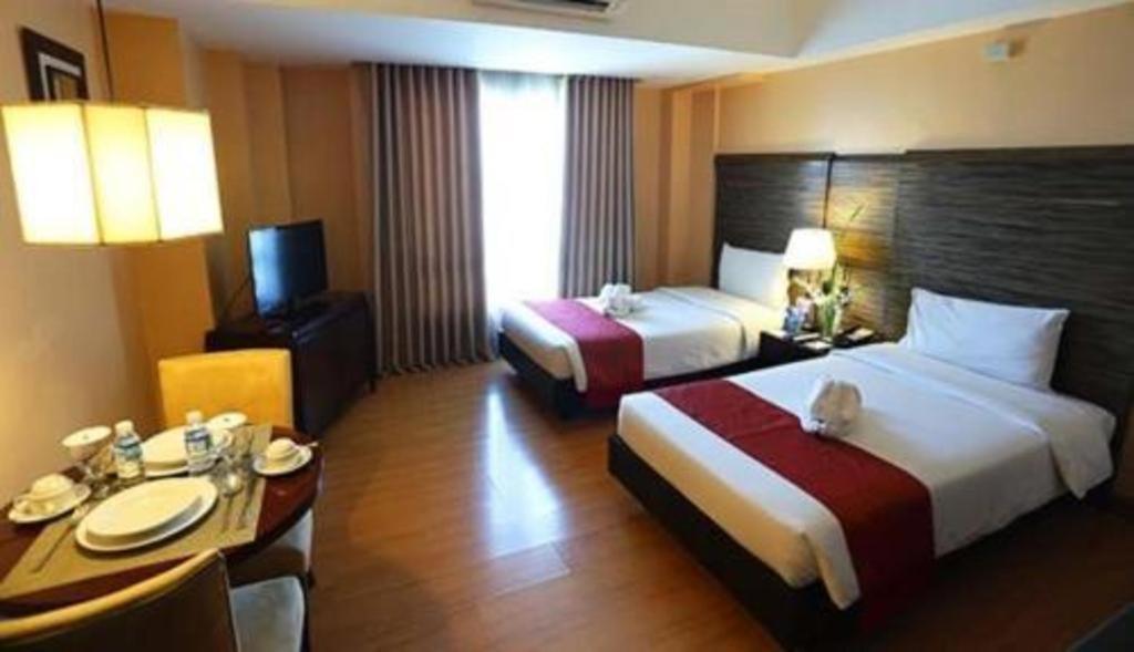 Lancaster Hotel Manila Mandaluyong Kültér fotó