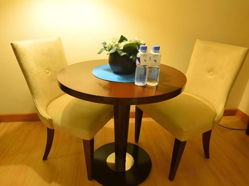 Lancaster Hotel Manila Mandaluyong Kültér fotó
