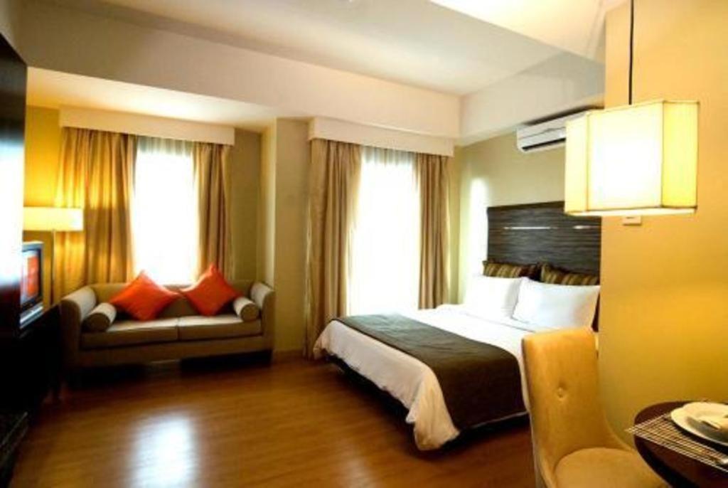 Lancaster Hotel Manila Mandaluyong Kültér fotó