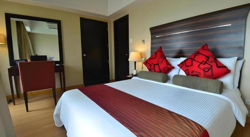 Lancaster Hotel Manila Mandaluyong Kültér fotó