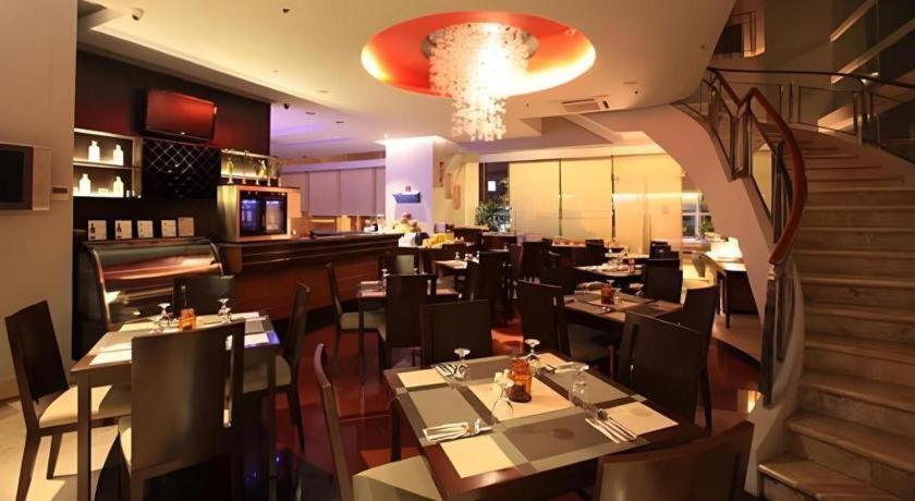 Lancaster Hotel Manila Mandaluyong Kültér fotó